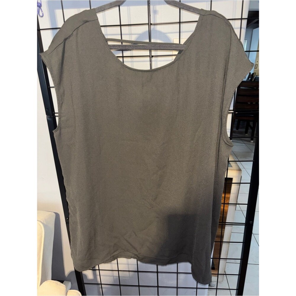 Halogen Gray Scoop Neck Sleeveless Tank EUC